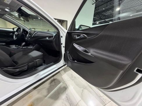 Used 2020 Hyundai Elantra SEL FWD image 34