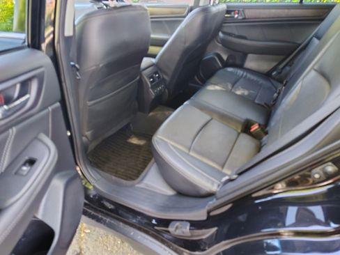 Used 2019 Subaru Outback 3.6R Limited w/ Popular Package #2 AWD/4WD image 11