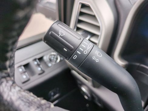 Used 2016 Ford F150 Lariat w/ Equipment Group 502A Luxury image 27