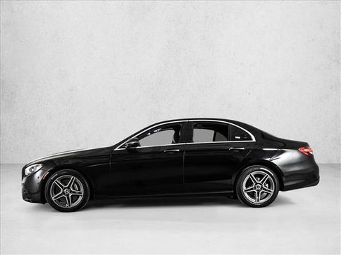 Used 2023 Mercedes-Benz E 350 4MATIC Sedan image 9