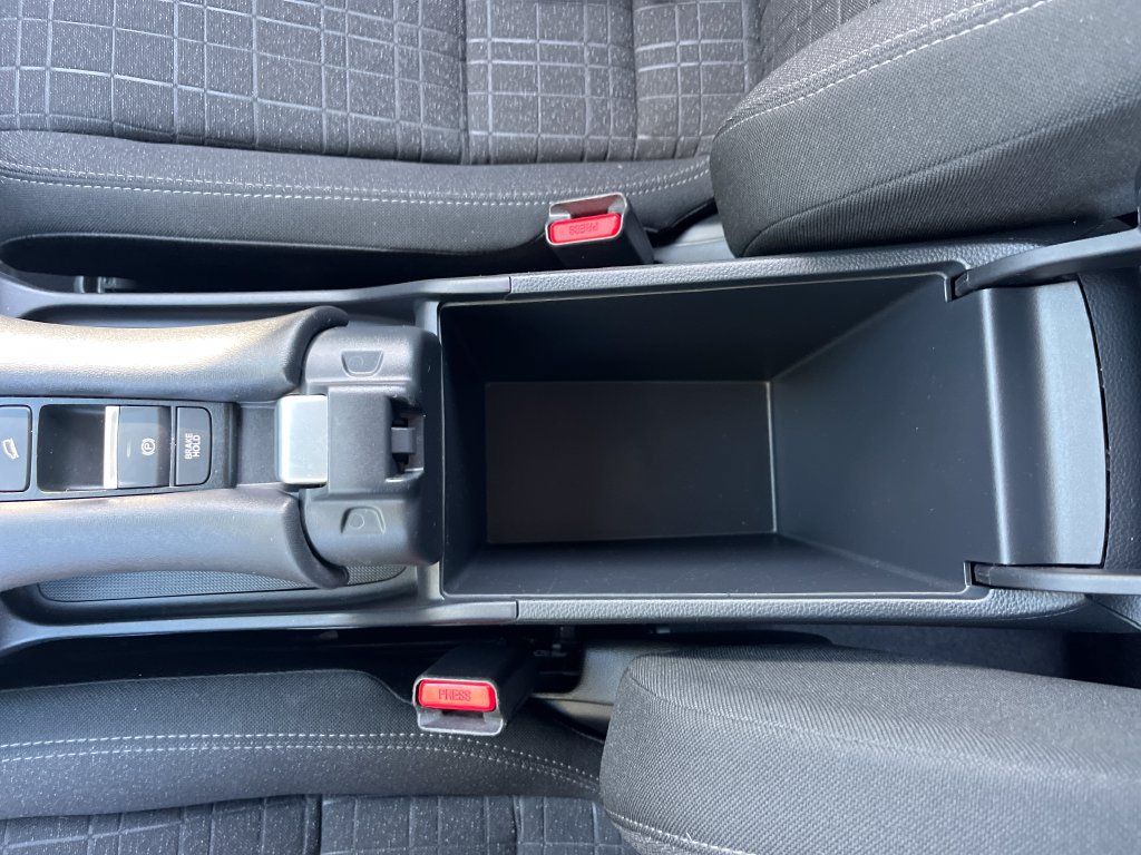 Certified 2024 Honda HR-V LX image 27