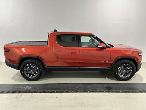 Used 2023 Rivian R1T Adventure Dual AWD/4WD image 6
