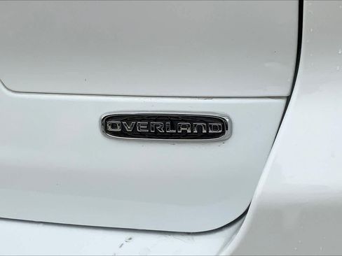 Used 2022 Jeep Grand Cherokee L Overland w/ Luxury Tech Group IV AWD/4WD image 28