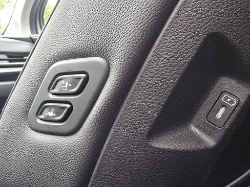 Used 2025 Kia Carnival SX Prestige FWD image 25