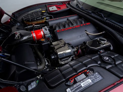 Used 2003 Chevrolet Corvette 50th Anniversary Edition w/ Preferred Equipment Group1 image 20