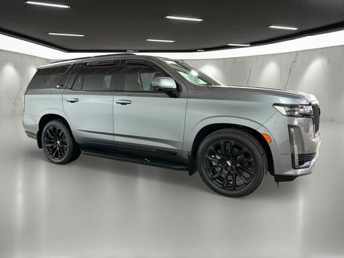 Used 2021 Cadillac Escalade Sport w/ Driver Assist Tech Package image 7