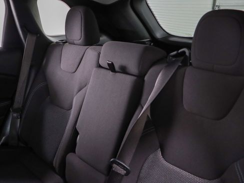 Used 2020 Jeep Cherokee Latitude image 24