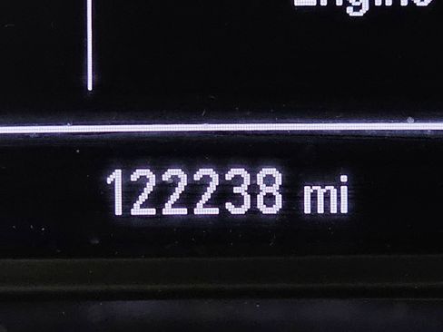 Used 2018 Chevrolet Cruze LT w/ LT Convenience Package FWD image 9