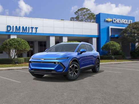 New 2026 Chevrolet Equinox EV LT image 8