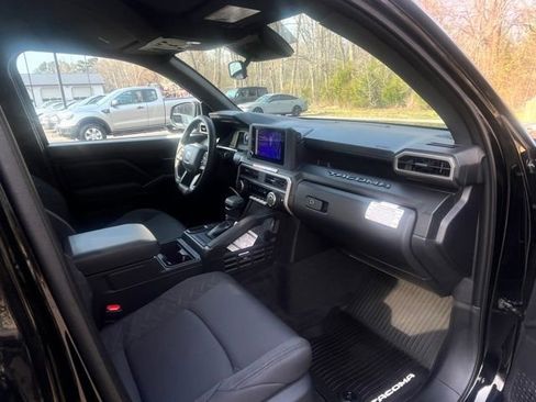 Used 2024 Toyota Tacoma SR RWD image 20