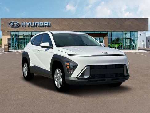 New 2026 Hyundai Kona SE FWD image 11