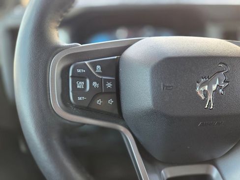 Used 2025 Ford Bronco Outer Banks AWD/4WD image 17