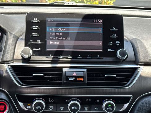Used 2018 Honda Accord LX image 22