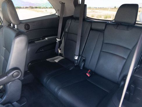 Used 2021 Honda Pilot Touring image 18