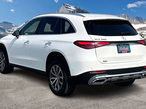 Used 2024 Mercedes-Benz GLC 300 4MATIC image 13