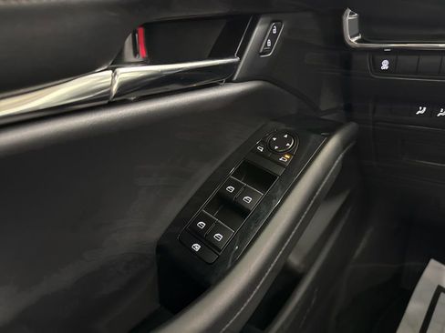 Used 2023 MAZDA MAZDA3 s image 19