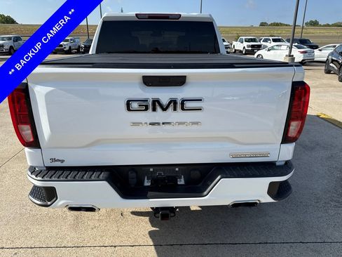 Used 2022 GMC Sierra 1500 Elevation w/ X31 Off-Road Package AWD/4WD image 9