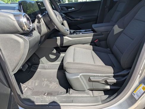 New 2026 Chevrolet Equinox LT image 10