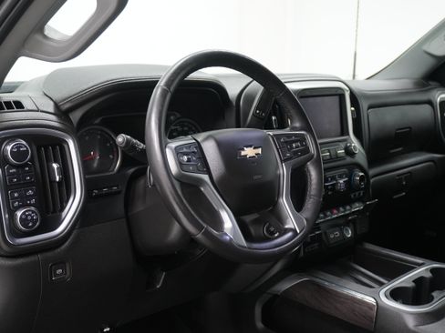 Used 2022 Chevrolet Silverado 2500 LTZ w/ LTZ Plus Package image 10
