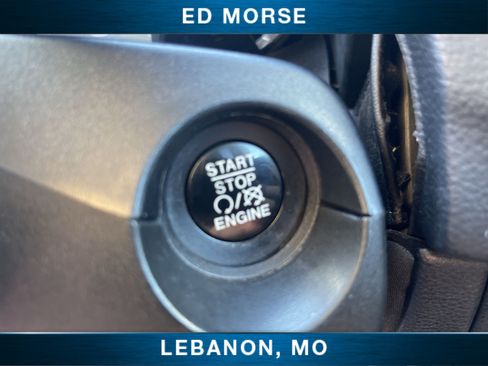 Used 2018 Jeep Compass Latitude w/ Popular Equipment Group FWD image 16