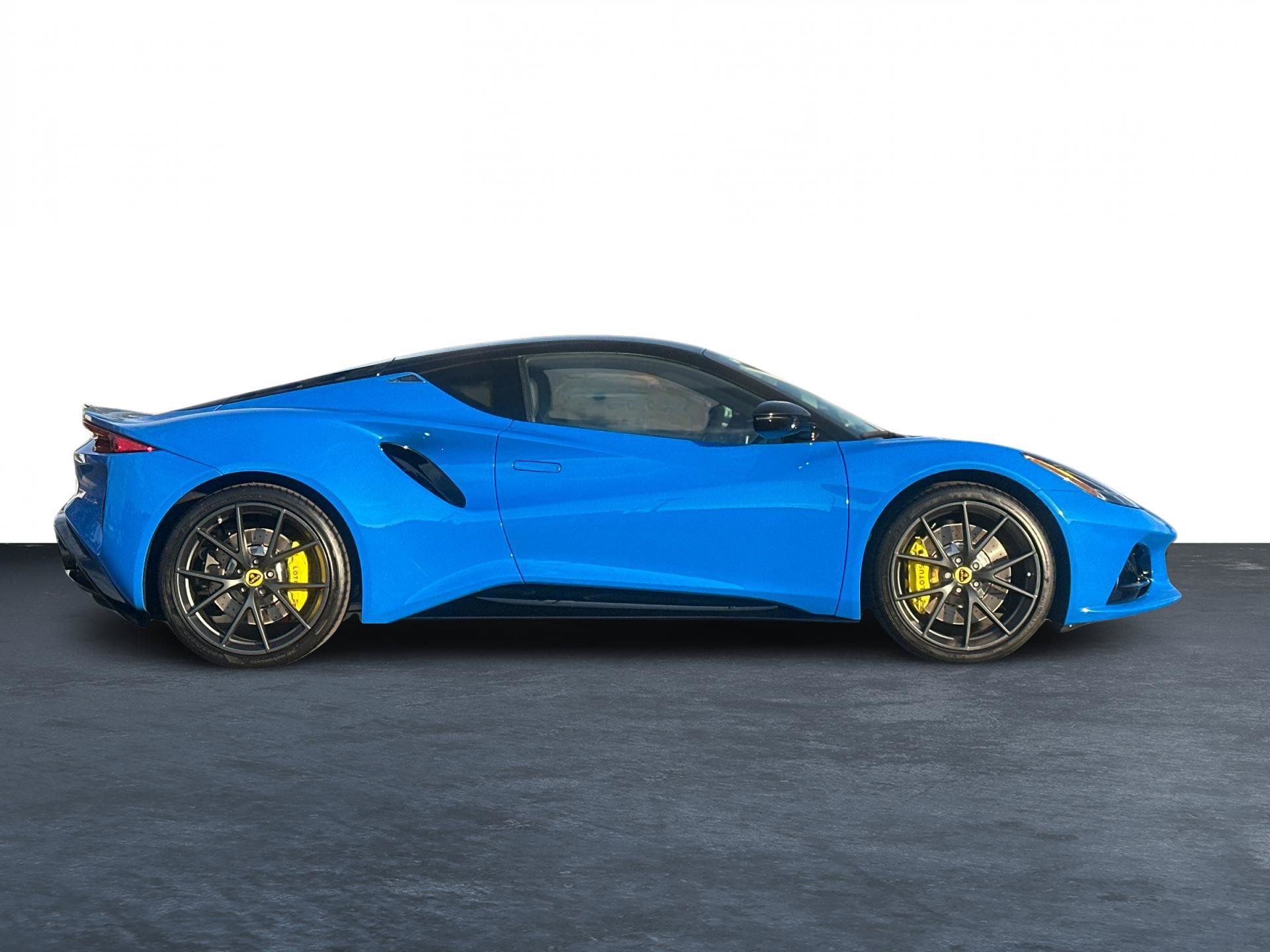 Used 2026 Lotus Emira RWD image 8
