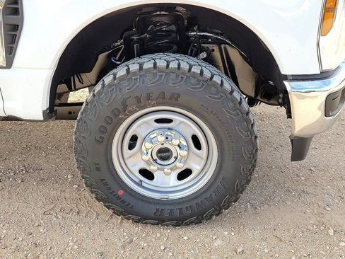 New 2026 Ford F350 XL w/ XL Off-Road Package AWD/4WD image 14