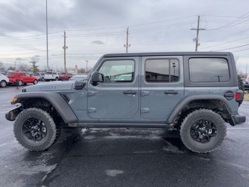 Used 2025 Jeep Wrangler Willys 4xe image 4