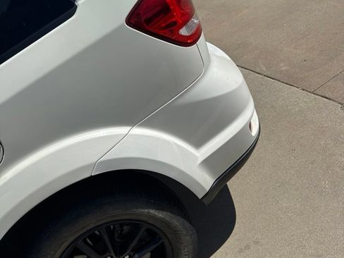 Used 2019 Dodge Journey SE w/ Blacktop Package FWD image 9