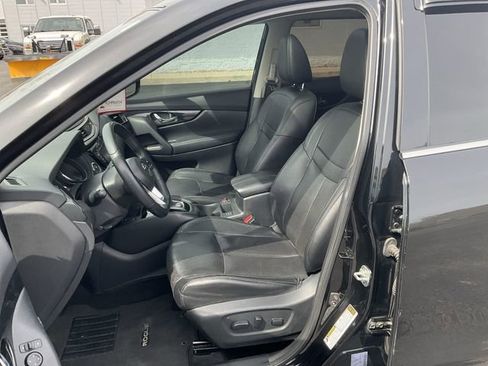 Used 2020 Nissan Rogue SL w/ Premium Package AWD/4WD image 10