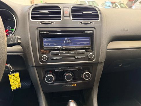 Used 2012 Volkswagen Golf 2-Door image 6