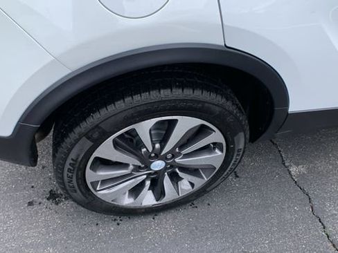 Used 2018 Buick Encore Preferred AWD/4WD image 23