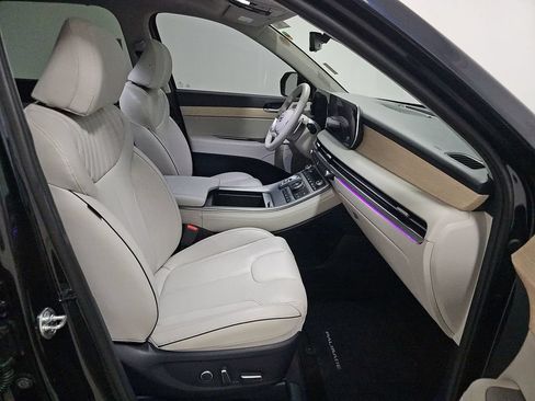 Used 2025 Hyundai Palisade Limited FWD image 9