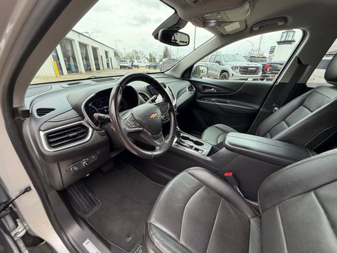 Used 2021 Chevrolet Equinox Premier image 11