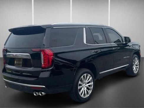 Used 2023 GMC Yukon Denali AWD/4WD image 7