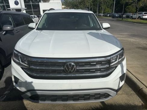 Used 2023 Volkswagen Atlas SE w/ Black Wheel Package AWD/4WD image 8