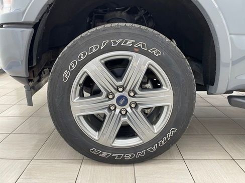 Used 2019 Ford F150 XLT w/ Equipment Group 302A Luxury AWD/4WD image 9