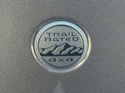 Used 2025 Jeep Wrangler Sport S image 16