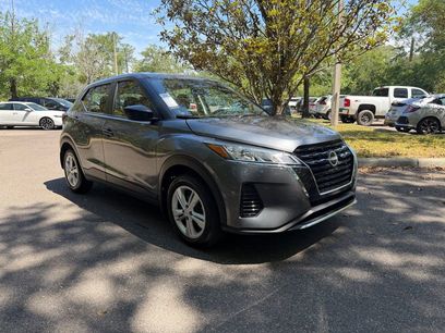 Used 2025 Nissan Kicks Play S