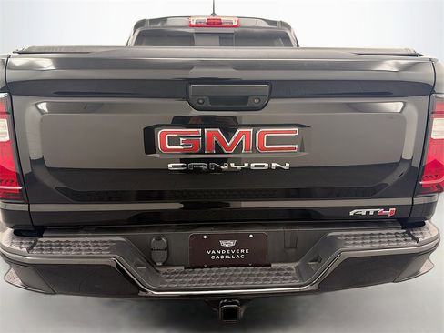 Used 2024 GMC Canyon AT4 image 6