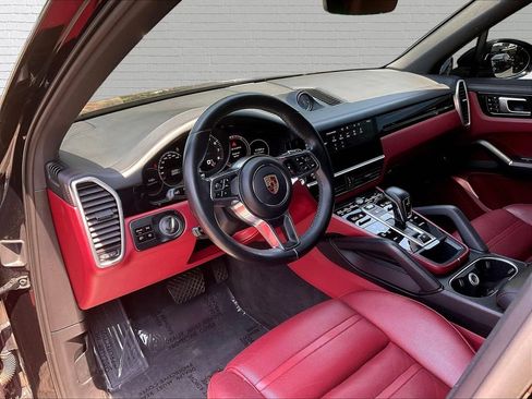 Used 2019 Porsche Cayenne AWD/4WD image 15