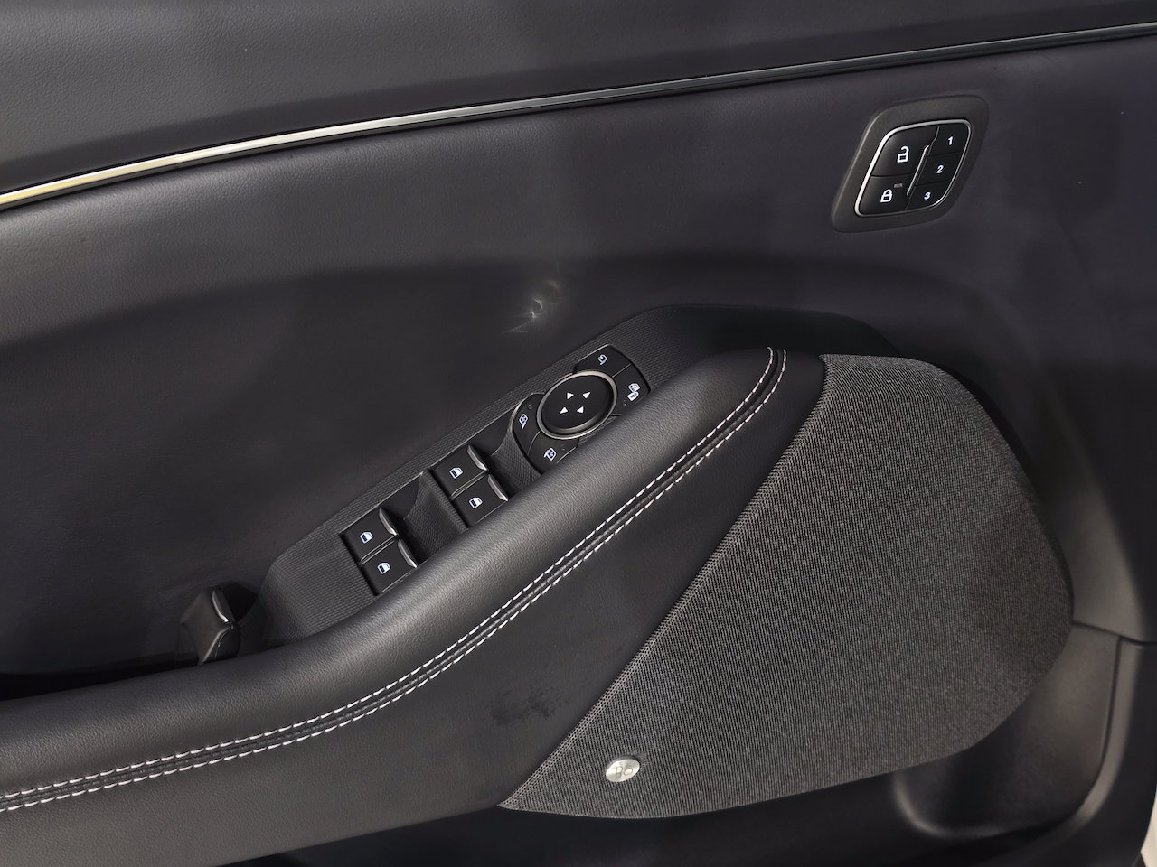 New 2025 Ford Mustang Mach-E Premium AWD/4WD image 17