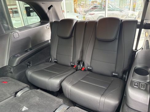 Used 2025 Mercedes-Benz GLS 450 4MATIC image 20