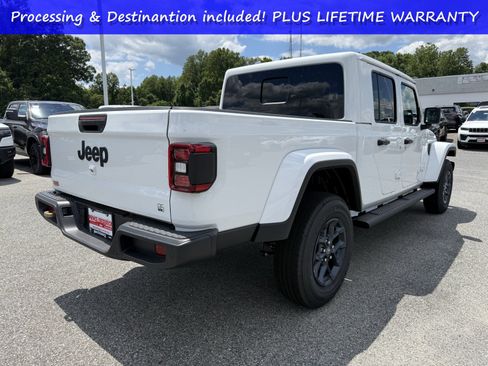 New 2026 Jeep Gladiator Sport AWD/4WD image 3