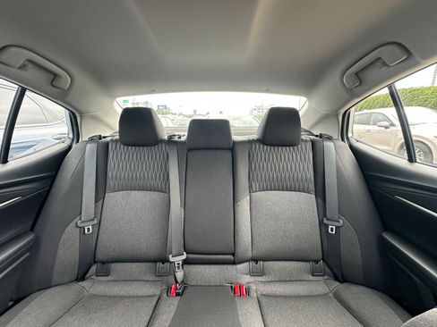 Used 2025 Toyota Camry LE image 37