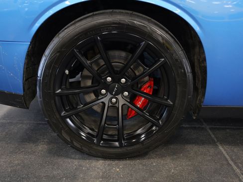 Used 2023 Dodge Challenger SRT Hellcat w/ Driver Convenience Group RWD image 11