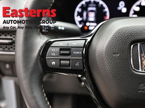 Used 2025 Honda HR-V Sport image 15