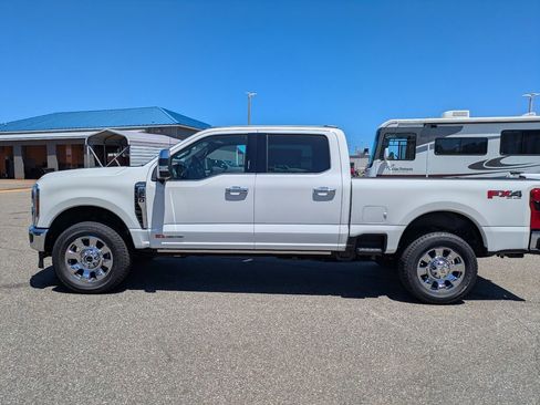 New 2026 Ford F250 King Ranch w/ Chrome Package AWD/4WD image 9