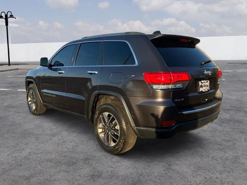 Used 2019 Jeep Grand Cherokee Limited w/ Luxury Group II image 3