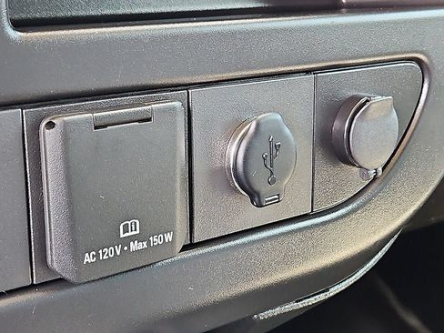 Used 2022 Chevrolet Express 2500 w/ Driver Convenience Package RWD image 24