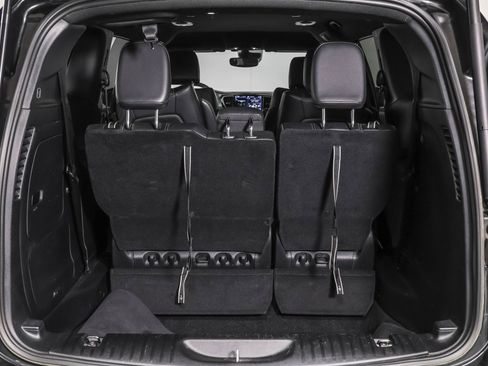 Used 2022 Chrysler Pacifica Touring-L w/ S Appearance Package image 38